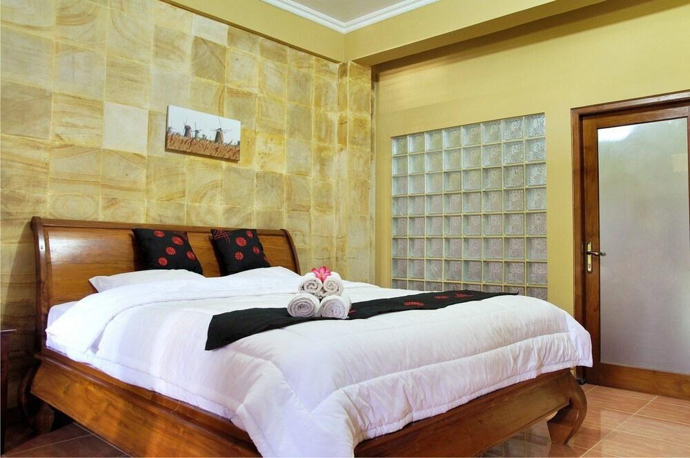 Hotel Ndalem Bantul Yogyakarta Exterior foto